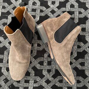 Chelsea boots